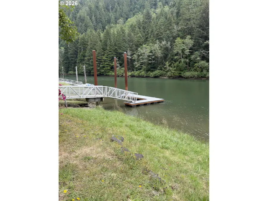 1888 S Windy Bend Dr, Lincoln City, OR 97367 - #3