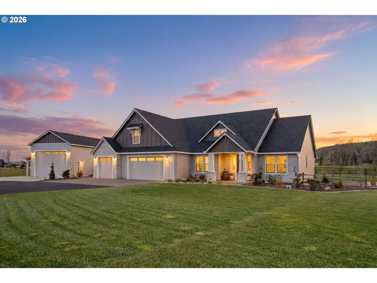 136 Klazina Ct, Woodland, WA 98674 - #1
