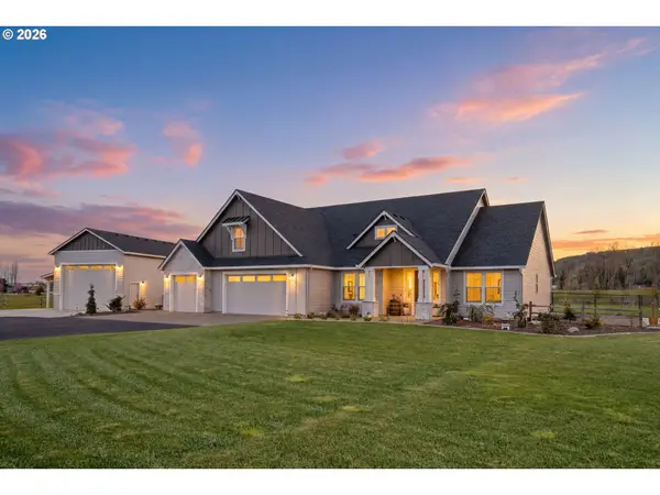 136 Klazina Ct, Woodland, WA 98674