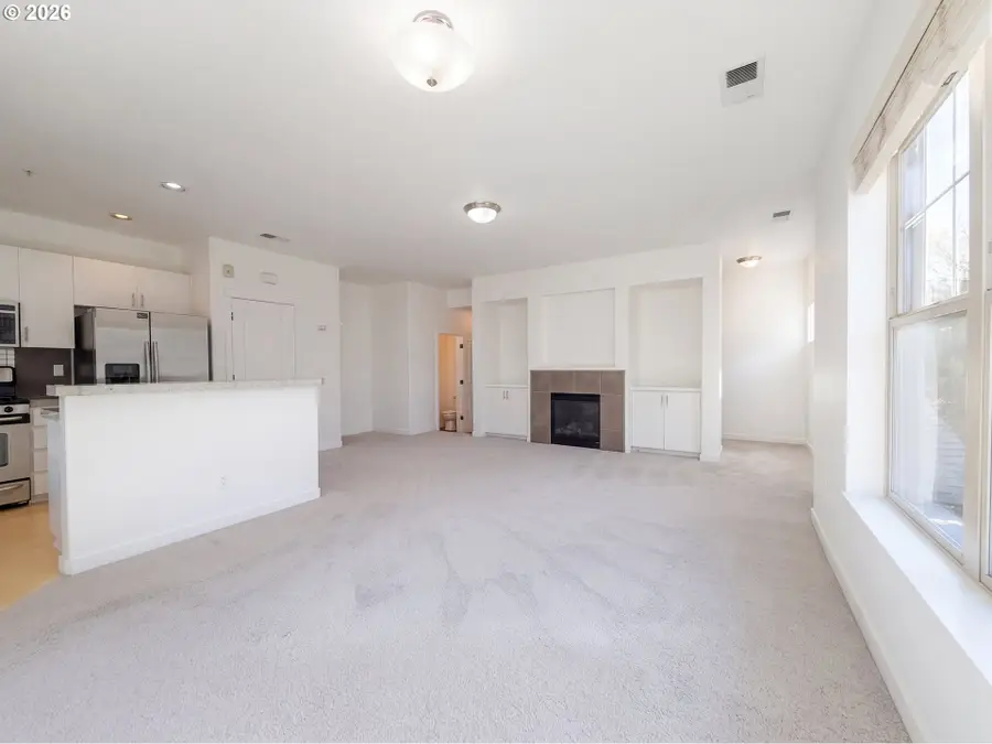 632 NE Garswood Ln, Beaverton, OR 97006 - #3