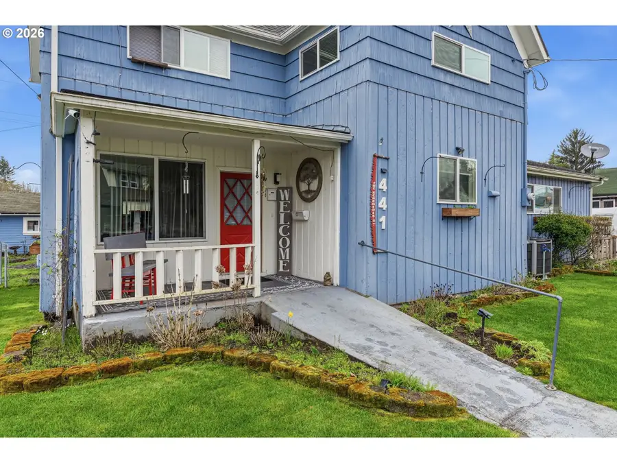 441 4th Ave, Castle Rock, WA 98611 - #2