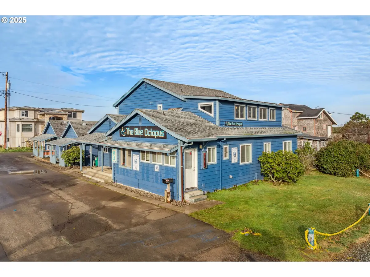 105 S 6th Ave, Rockaway Beach, OR 97136 - #1