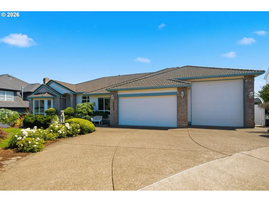 11938 SW Elemar Ct, Tigard, OR 97224 - #2
