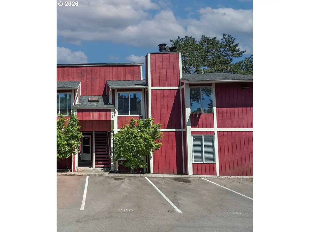 1470 SE Walnut St #206, Hillsboro, OR 97123 - #1