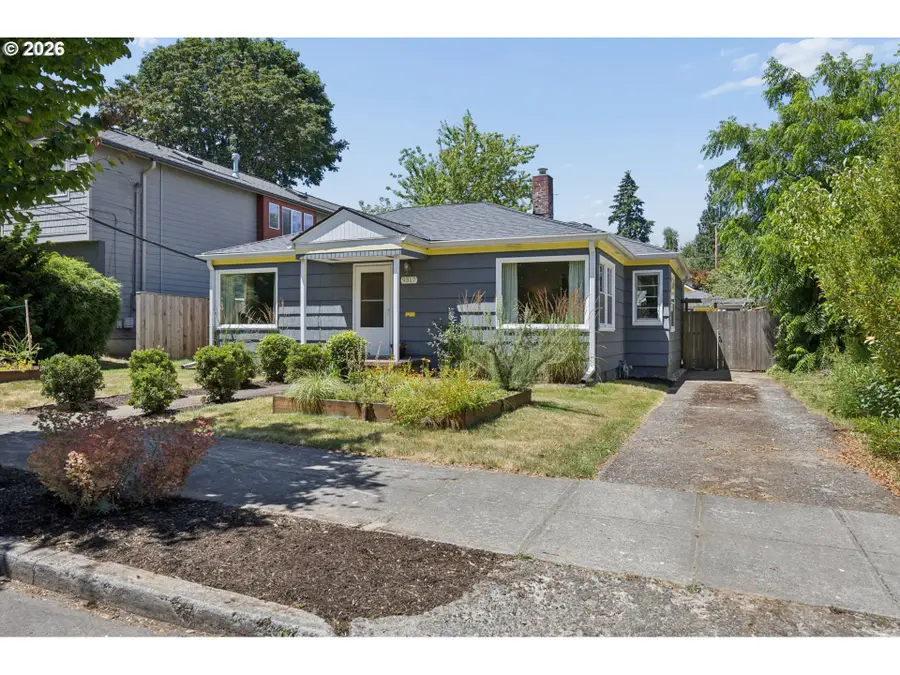 9317 N Calhoun Ave, Portland, OR 97203 - #3