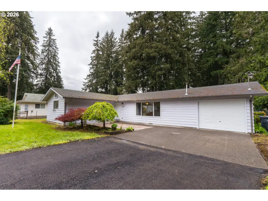 433 N 14th St, Lyons, OR 97358 - #2