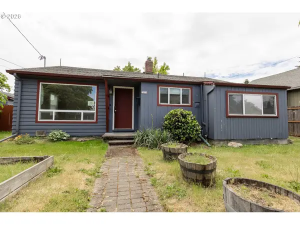 7004 SE Woodstock Blvd, Portland, OR 97206