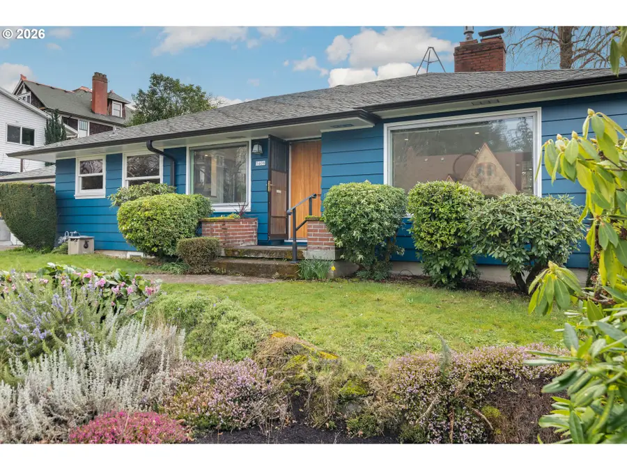 5408 SE Hawthorne Blvd, Portland, OR 97215 - #2