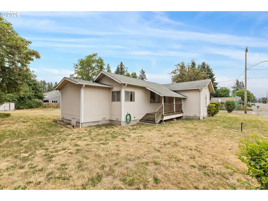 717 Main St, Lyons, OR 97358 - #2