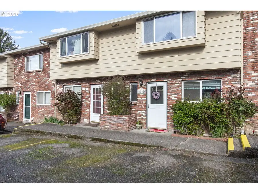 1322 NE Hogan Dr, Gresham, OR 97030 - #2