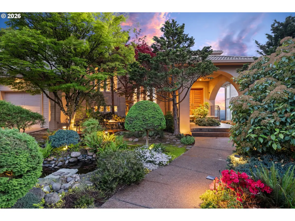 9212 NW Mckenna Dr, Portland, OR 97229 - #1