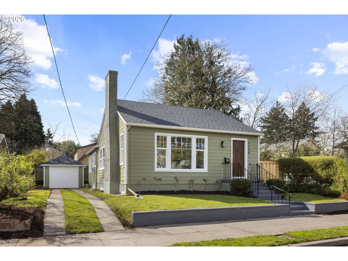 1224 NE Roselawn St, Portland, OR 97211 - #1