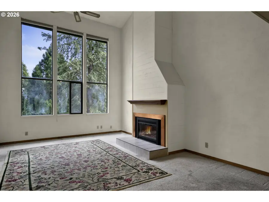 4427 Fox Hollow Rd #7, Eugene, OR 97405 - #3