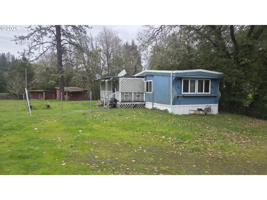 1015 NE Lillian St, Myrtle Creek, OR 97457 - #3
