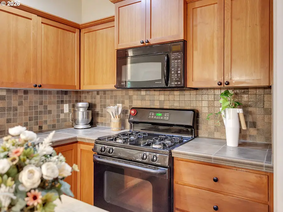 28745 SW Costa Cir E, Wilsonville, OR 97070 - #3