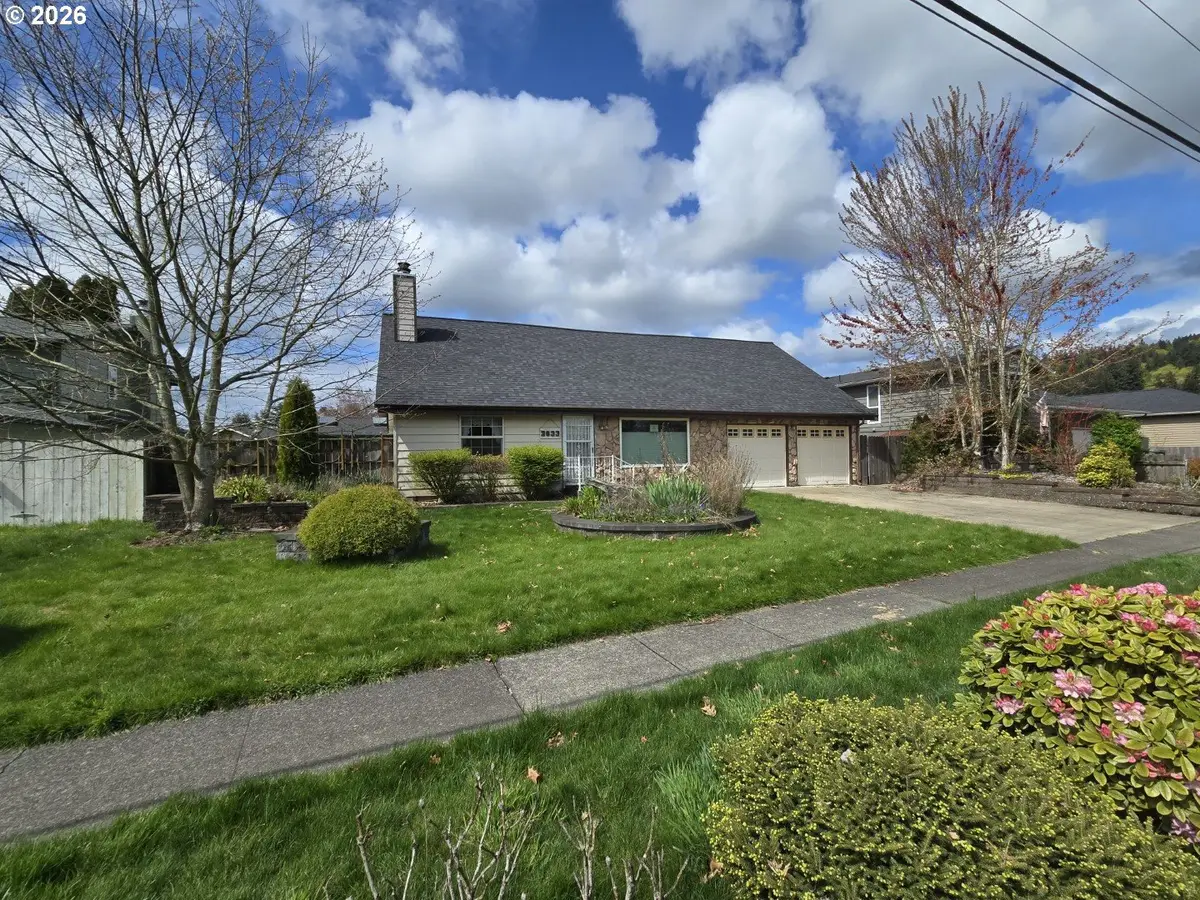 2633 42nd Ave, Longview, WA 98632 - #1