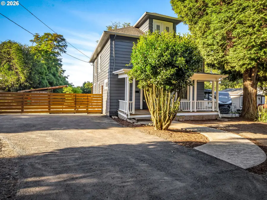 5651 SE King Rd, Milwaukie, OR 97222 - #2