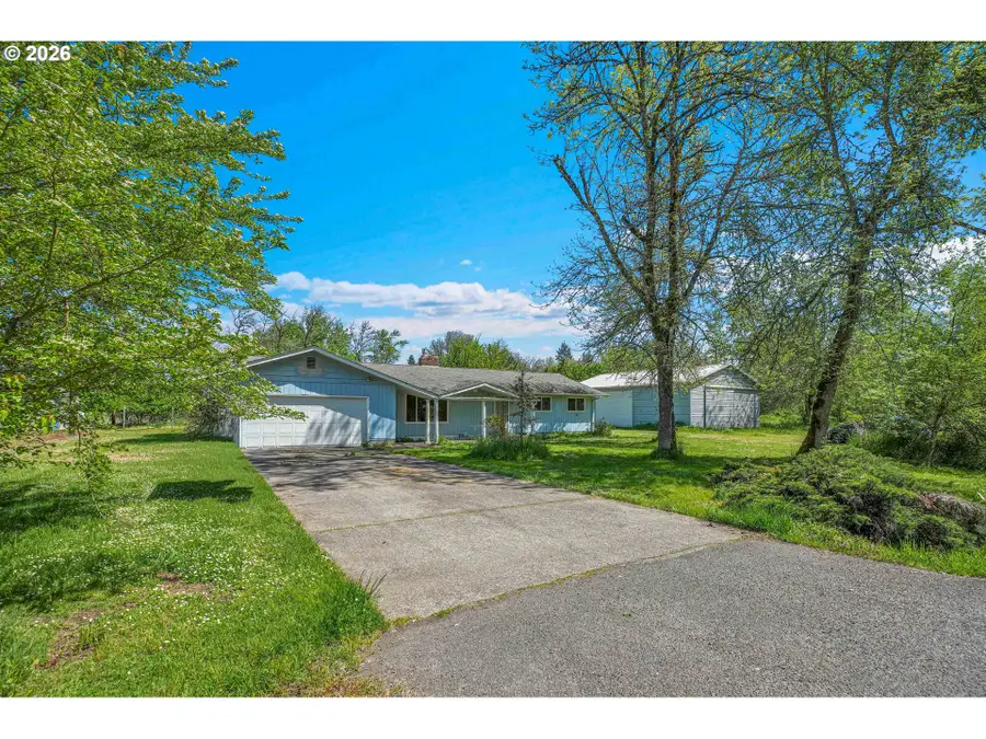 411 Baker St, Lebanon, OR 97355 - #2