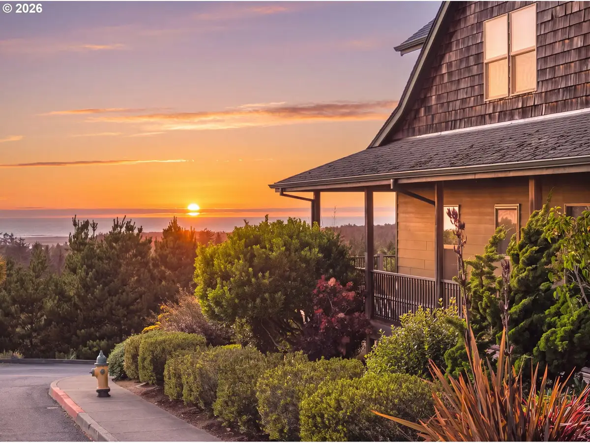 2335 Royal View Dr, Seaside, OR 97138 - #1