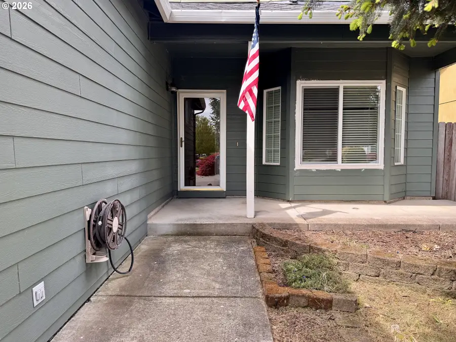 310 W 13th St, Lafayette, OR 97127 - #2