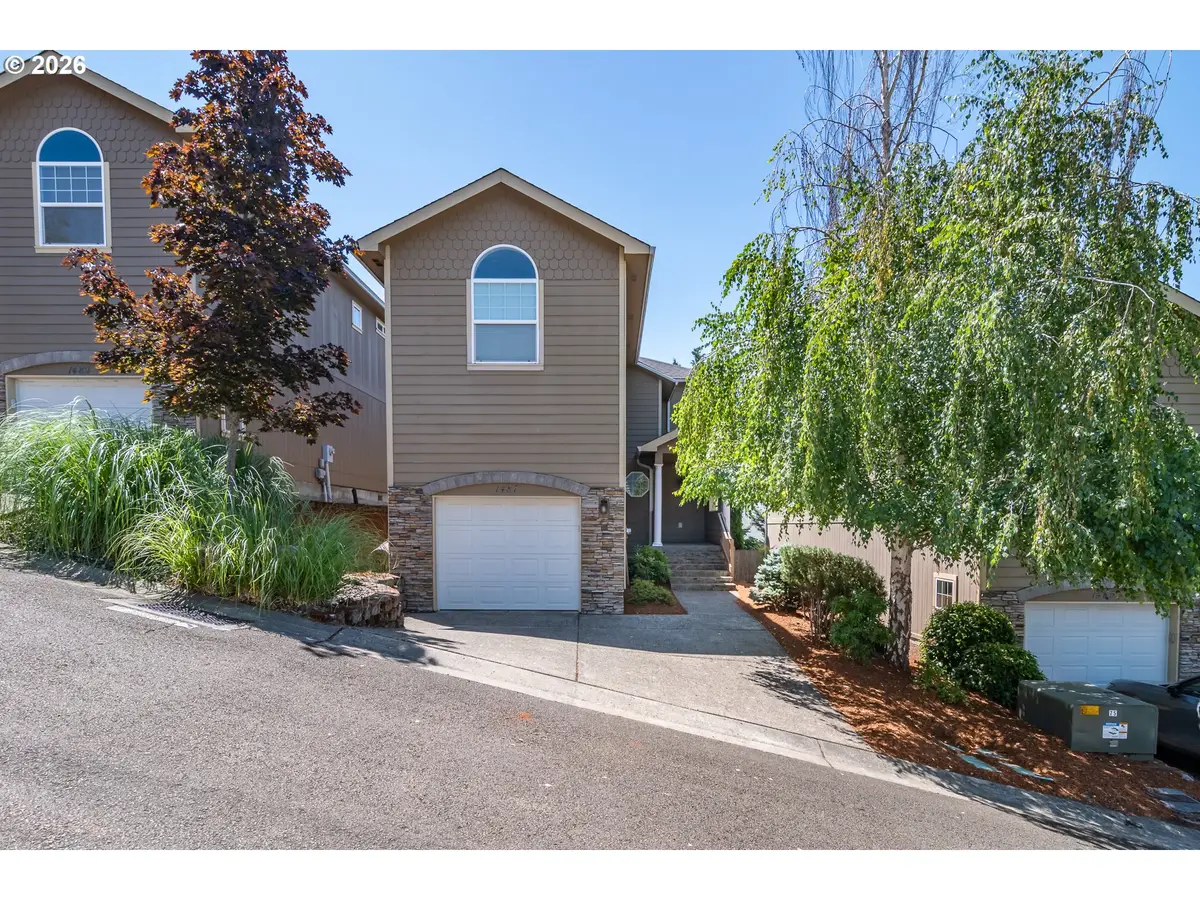 1487 NE Four Seasons Dr, Roseburg, OR 97470 - #1