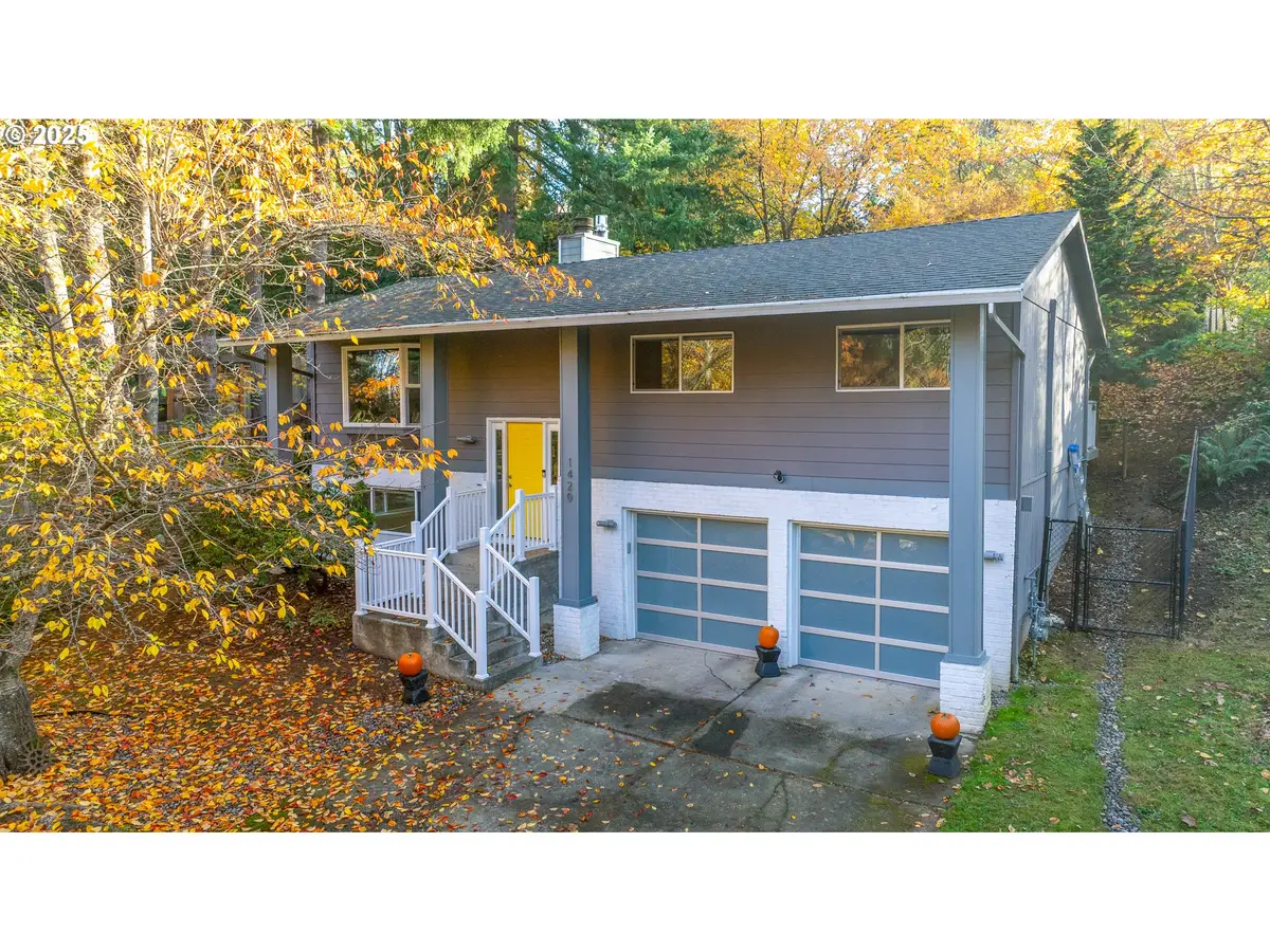 1420 SW Walters Dr, Gresham, OR 97080 - Image #1