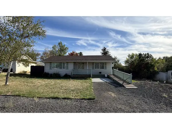 1225 B St, Fossil, OR 97830