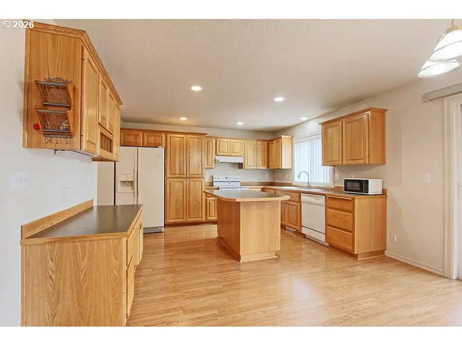 2215 NE 96th Way, Vancouver, WA 98665 - #2