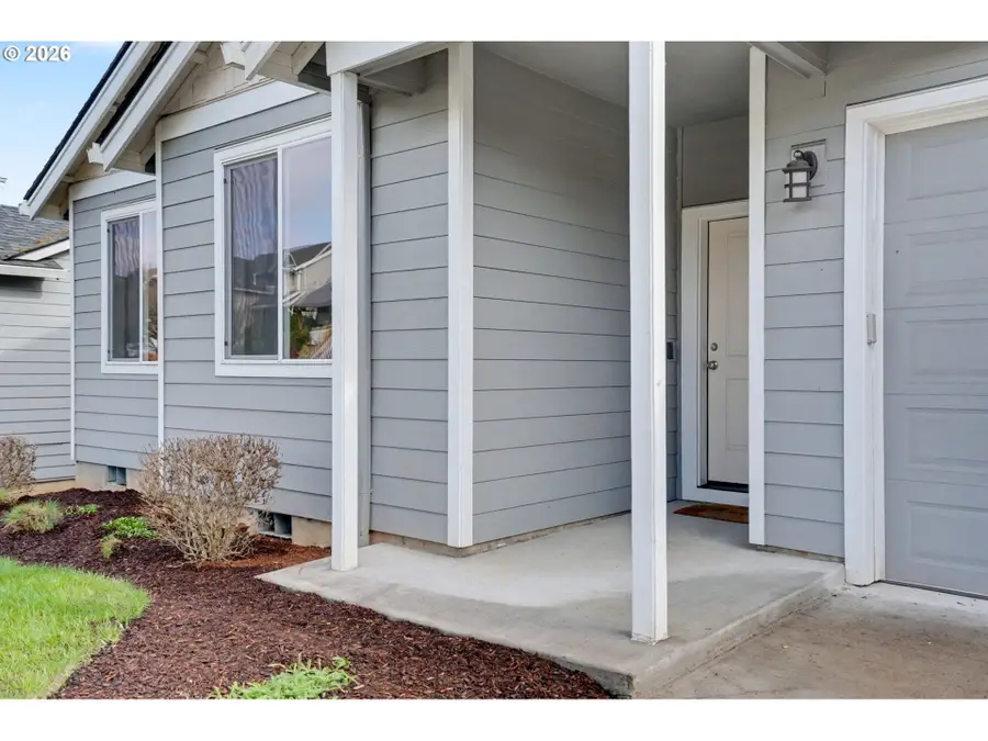 415 NW 6th St, Willamina, OR 97396 - #3