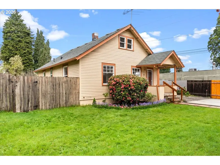 1818 Elm St, Forest Grove, OR 97116 - #2