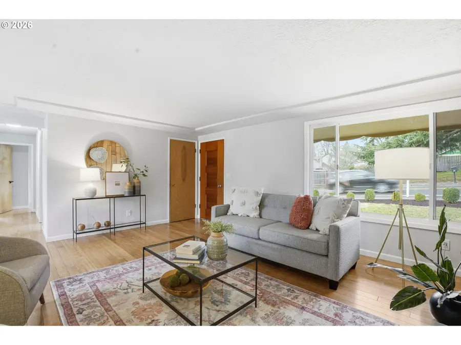 4968 SE Roethe Rd, Milwaukie, OR 97267 - Image #3