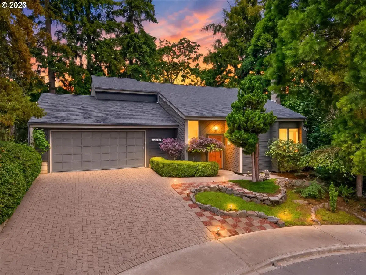 1111 NW Satara Ct, Salem, OR 97304 - #1