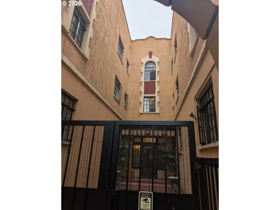 2829 SE Belmont St #305, Portland, OR 97214 - #3