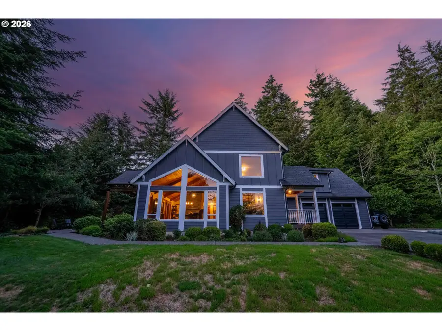 68260 Ridge Rd, North Bayside, OR 97459 - #3