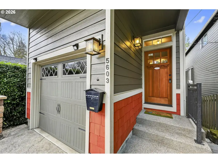 5603 SE Oak St, Portland, OR 97215 - #2