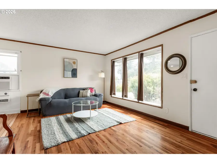 2235 NE 122nd Ave, Portland, OR 97230 - #3