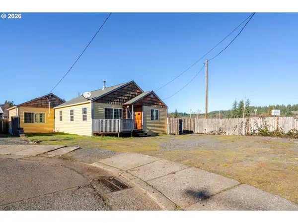 1360 2nd Ave, SweetHome, OR 97386