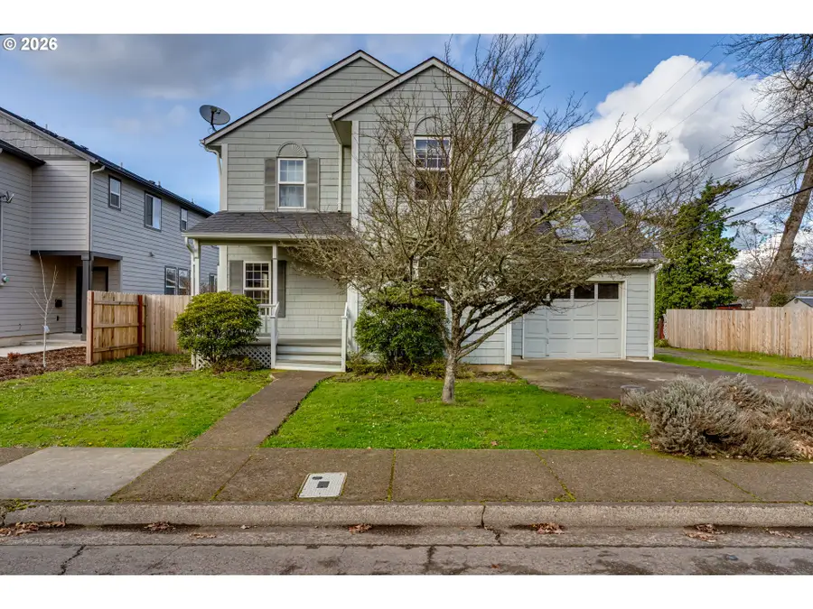 951 W 27th Ave, Eugene, OR 97405 - #2
