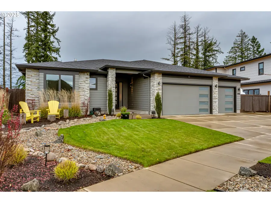 1910 John Day Dr, Eugene, OR 97408 - Image #2