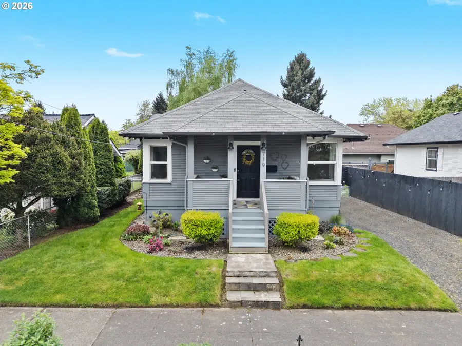 719 W 23rd St, Vancouver, WA 98660 - #2