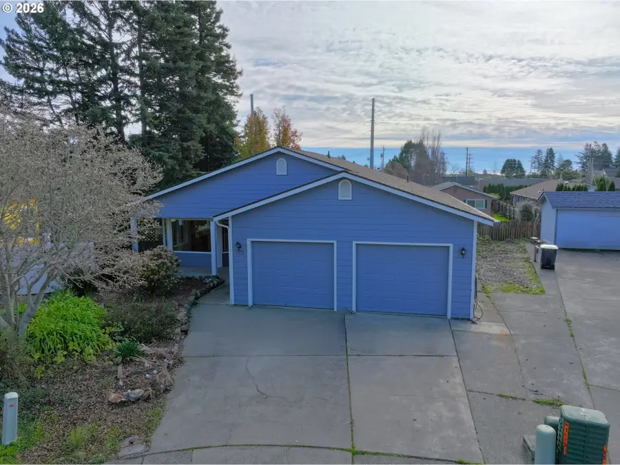 518 Rosichelli Dr, Brookings, OR 97415 - Image #3