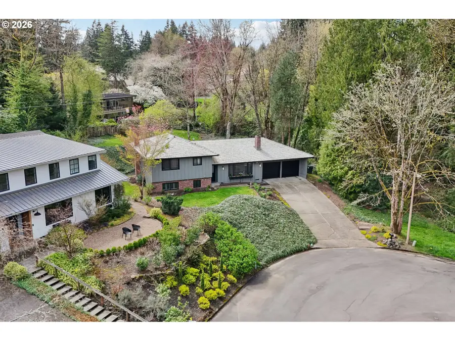 790 Briercliff Ln, Lake Oswego, OR 97034 - #3