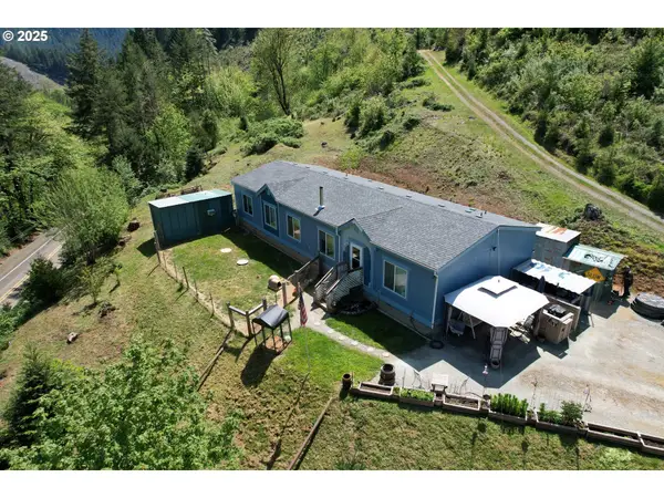 9924 N Myrtle Rd, MyrtleCreek, OR 97457