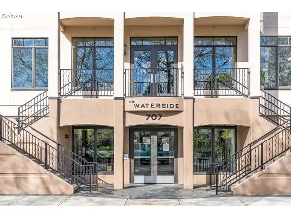 707 N Hayden Island Dr #413, Portland, OR 97217