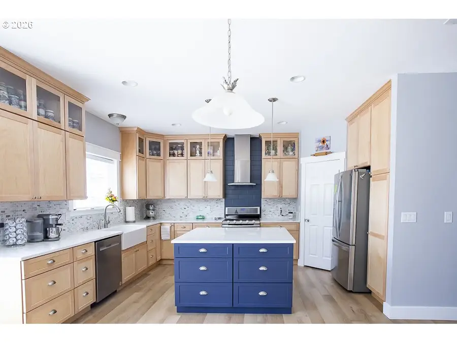 11002 Kristin Way, Island City, OR 97850 - #2