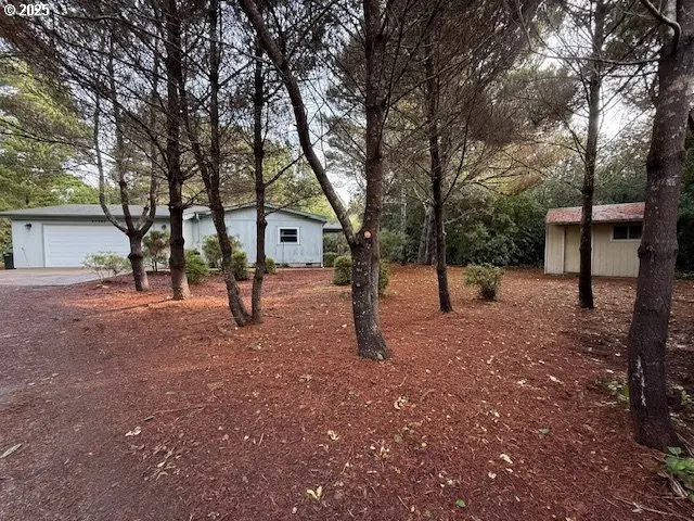 87987 Woodlands Dr, Florence, OR 97439 - Image #3