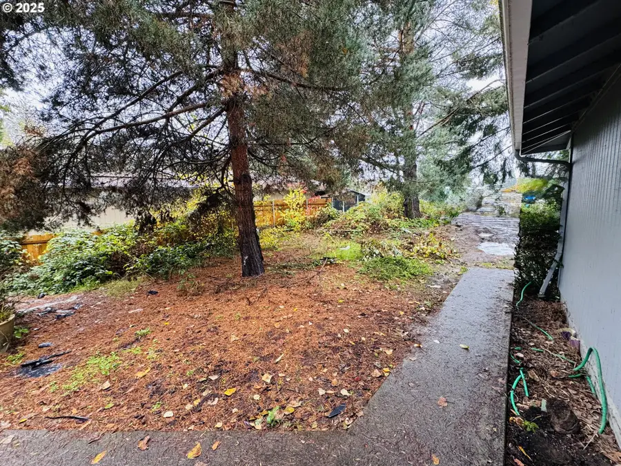 19535 NW Pondosa Ct, Portland, OR 97210 - Image #3