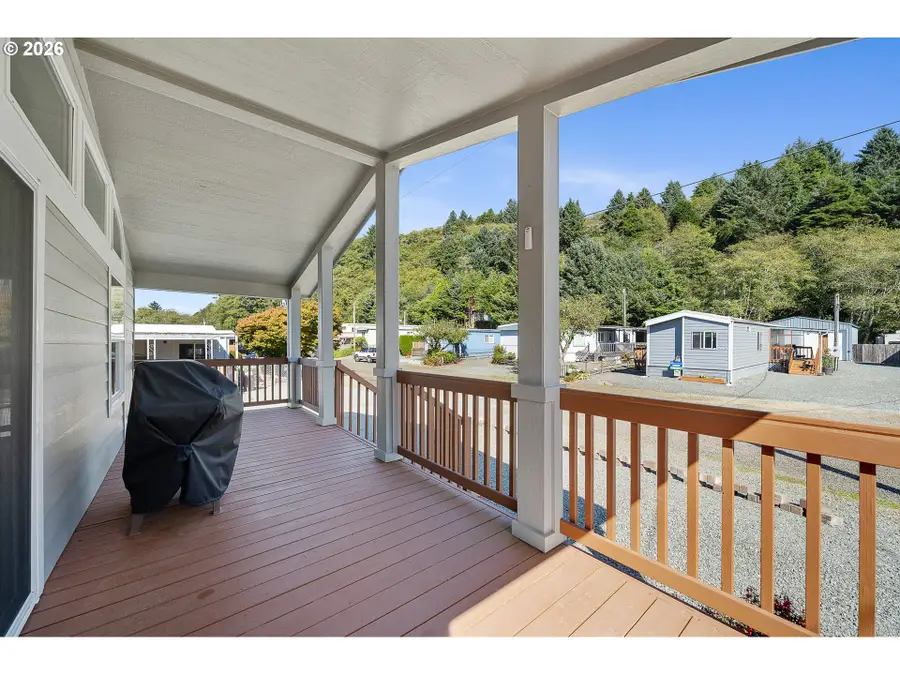 645 S Easy St, Rockaway Beach, OR 97136 - #3