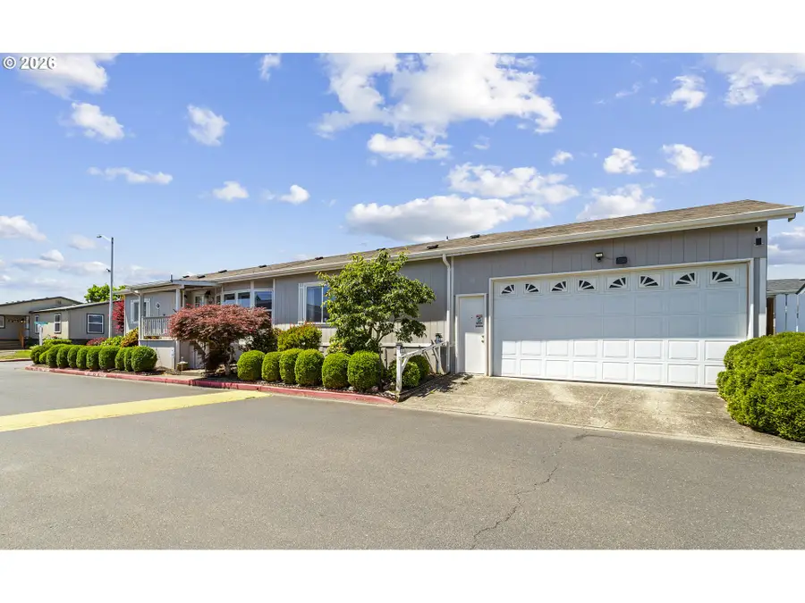 1000 S Mckern Ct #52, Newberg, OR 97132 - #2