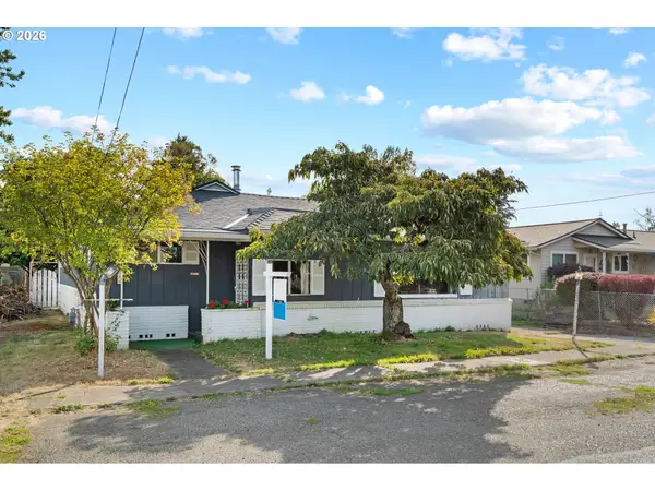 354 N 17th St, StHelens, OR 97051